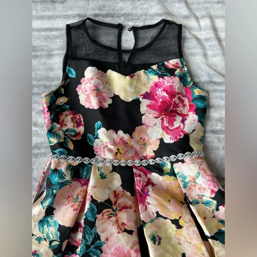Speechless Floral‎ Kids Dress with Pink and Cream Accents size 8